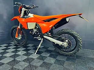 Used 2025 Ktm 250 Exc-F Orange - Interior and Exterior details 14