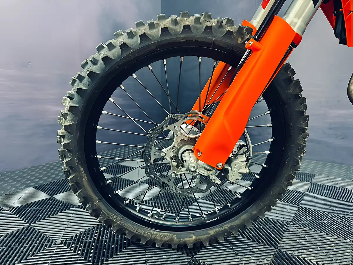Used 2025 Ktm 250 Exc-F Orange - Interior and Exterior details 16
