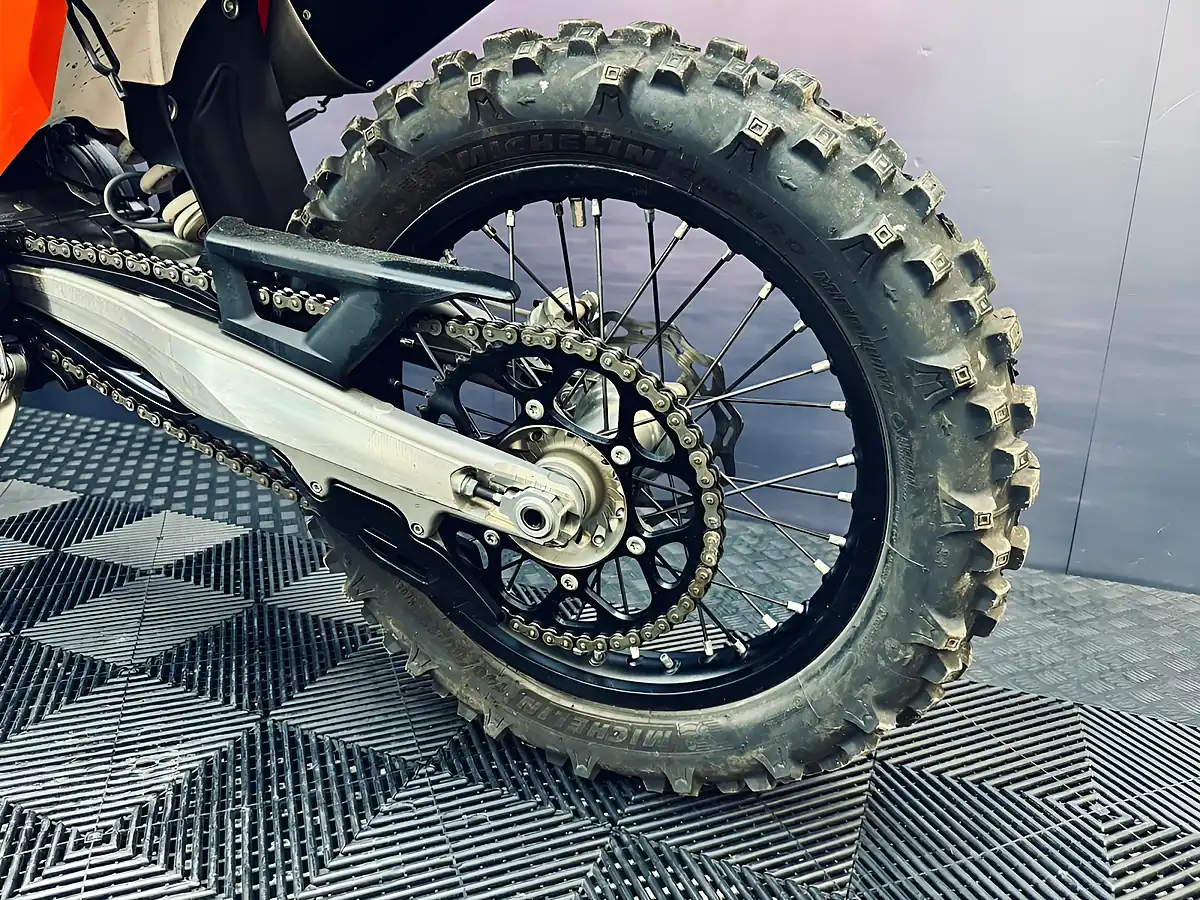 Used 2025 Ktm 250 Exc-F Orange - Interior and Exterior details 17