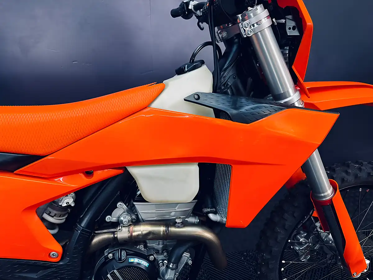 Used 2025 Ktm 250 Exc-F Orange - Interior and Exterior details 6