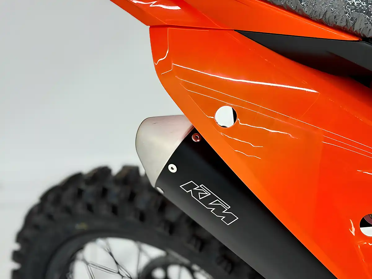 Used 2025 Ktm 250 Sx Scrambler Orange - Interior and Exterior details 17