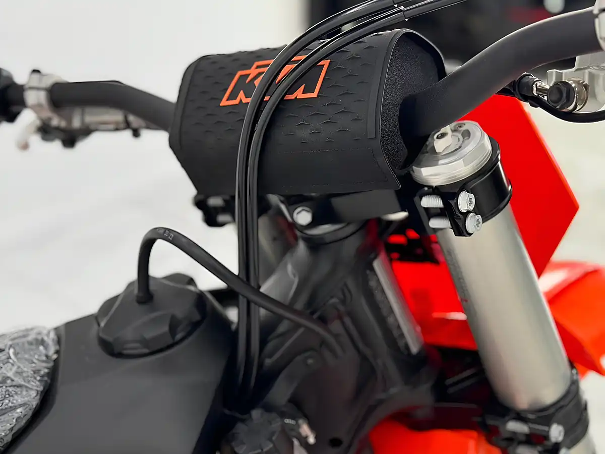 Used 2025 Ktm 250 Sx Scrambler Orange - Interior and Exterior details 18
