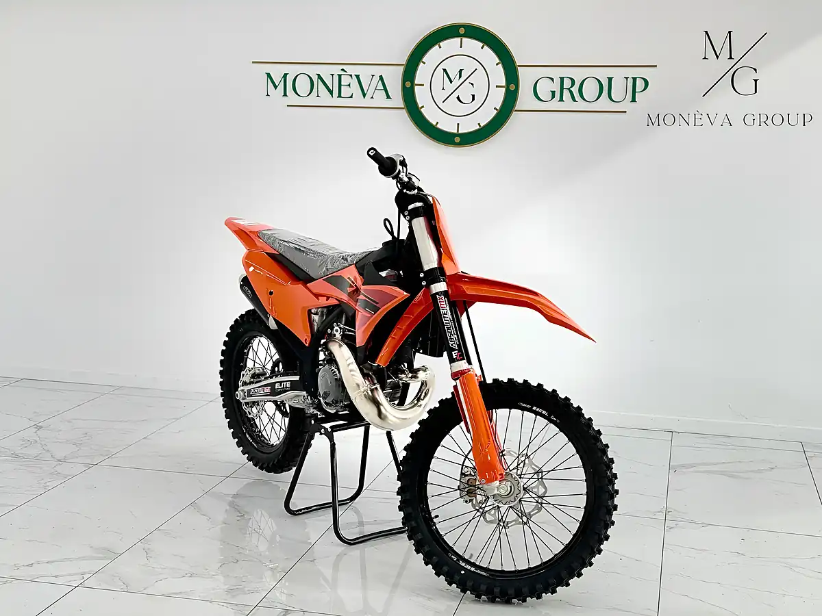 Used 2025 Ktm 250 Sx Scrambler Orange - Interior and Exterior details 3