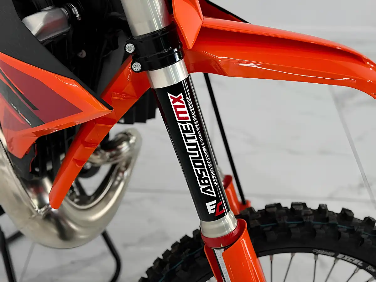 Used 2025 Ktm 250 Sx Scrambler Orange - Interior and Exterior details 5