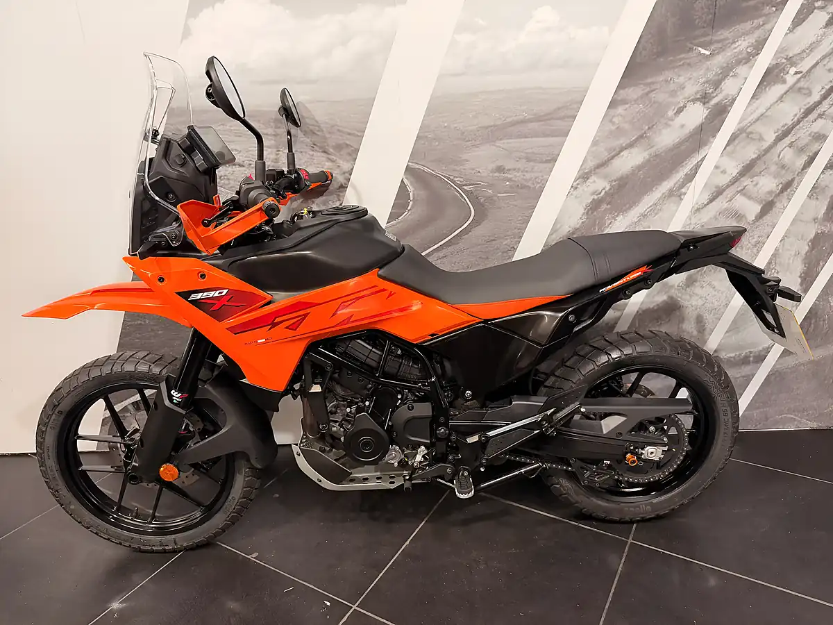 Used 2025 Ktm 390 Adventure X Orange - Interior and Exterior details 7