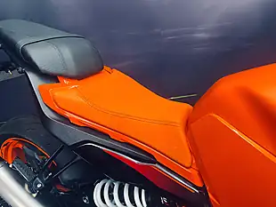Used 2025 Ktm 390 Duke Orange - Interior and Exterior details 14