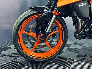 Used 2025 Ktm 390 Duke Orange - Interior and Exterior details 16