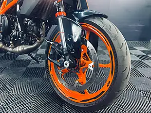 Used 2025 Ktm 390 Duke Orange - Interior and Exterior details 17