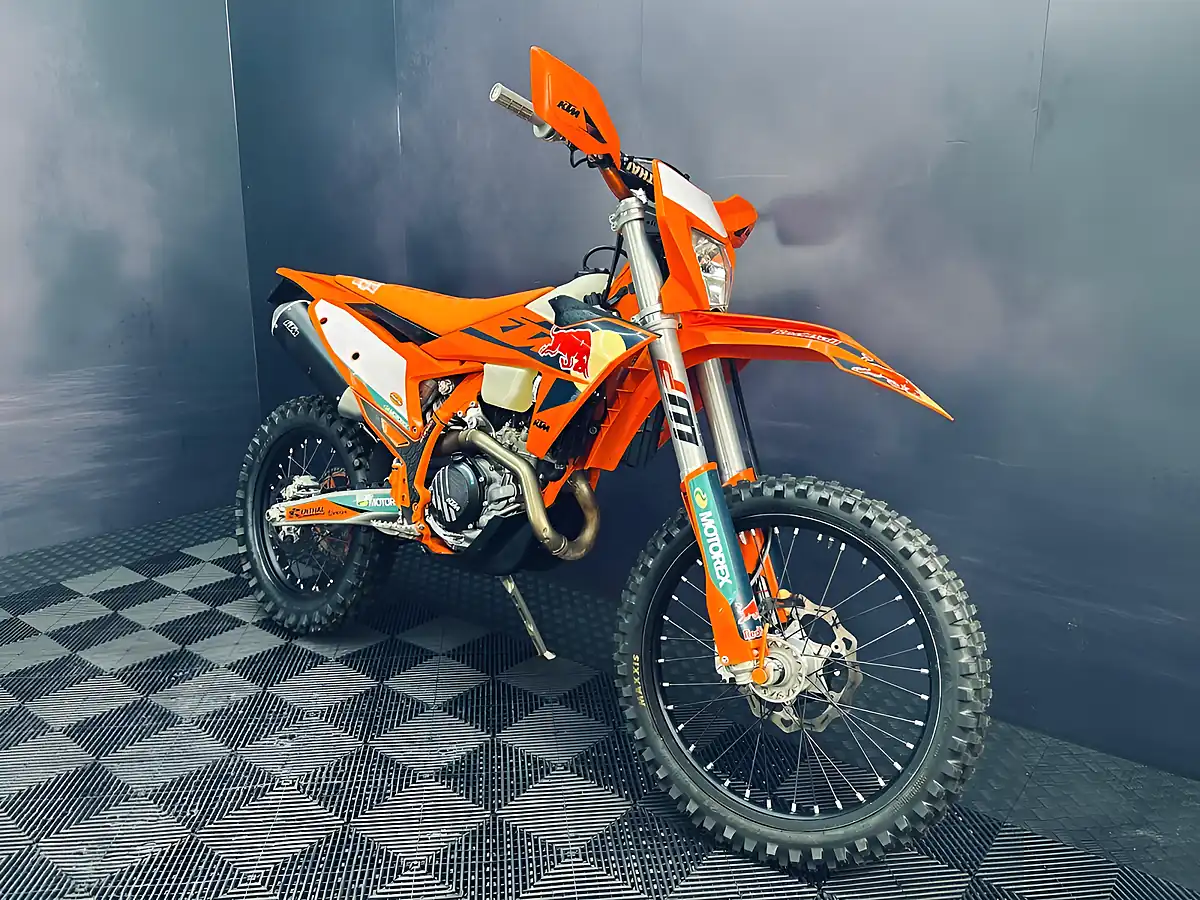Used 2025 Ktm 450 Exc-F Champion Edition Orange - Interior and Exterior details 4