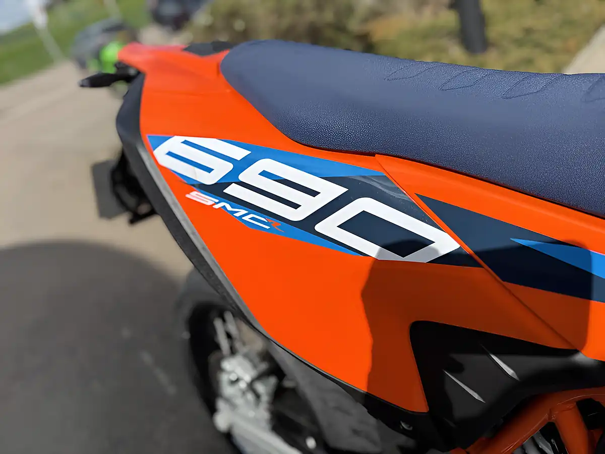 Used 2025 Ktm 690 Smc R Orange - Interior and Exterior details 12