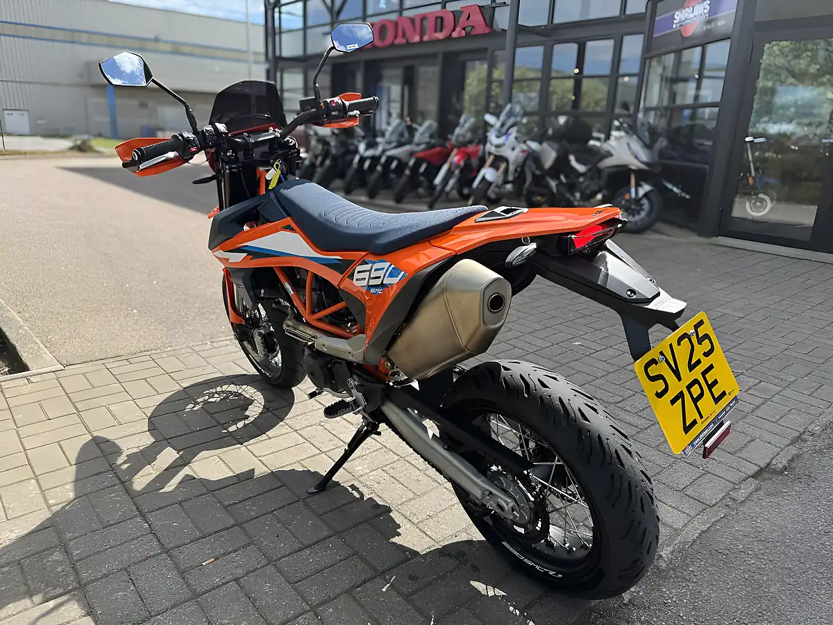 Used 2025 Ktm 690 Smc R Orange - Interior and Exterior details 7
