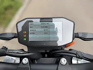 Used 2025 Ktm 790 Duke L 24 Orange - Interior and Exterior details 11