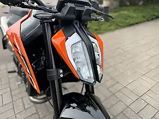 Used 2025 Ktm 790 Duke L 24 Orange - Interior and Exterior details 15