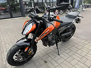 Used 2025 Ktm 790 Duke L 24 Orange - Interior and Exterior details 19