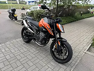 Used 2025 Ktm 790 Duke L 24 Orange - Interior and Exterior details 3