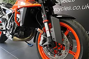 Used 2025 Ktm 990 Duke Full Tech Pack Orange - Interior and Exterior details 12