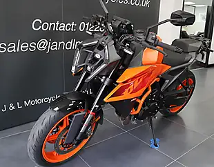Used 2025 Ktm 990 Duke Full Tech Pack Orange - Interior and Exterior details 7