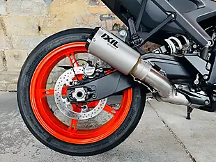 Used 2025 Ktm 990 Duke Orange - Interior and Exterior details 10