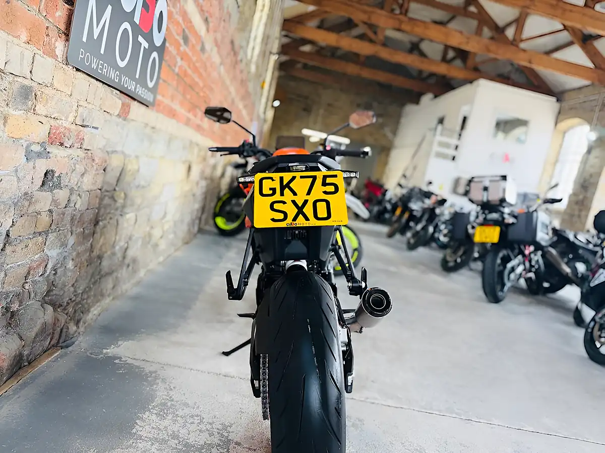 Used 2025 Ktm 990 Duke Orange - Interior and Exterior details 18