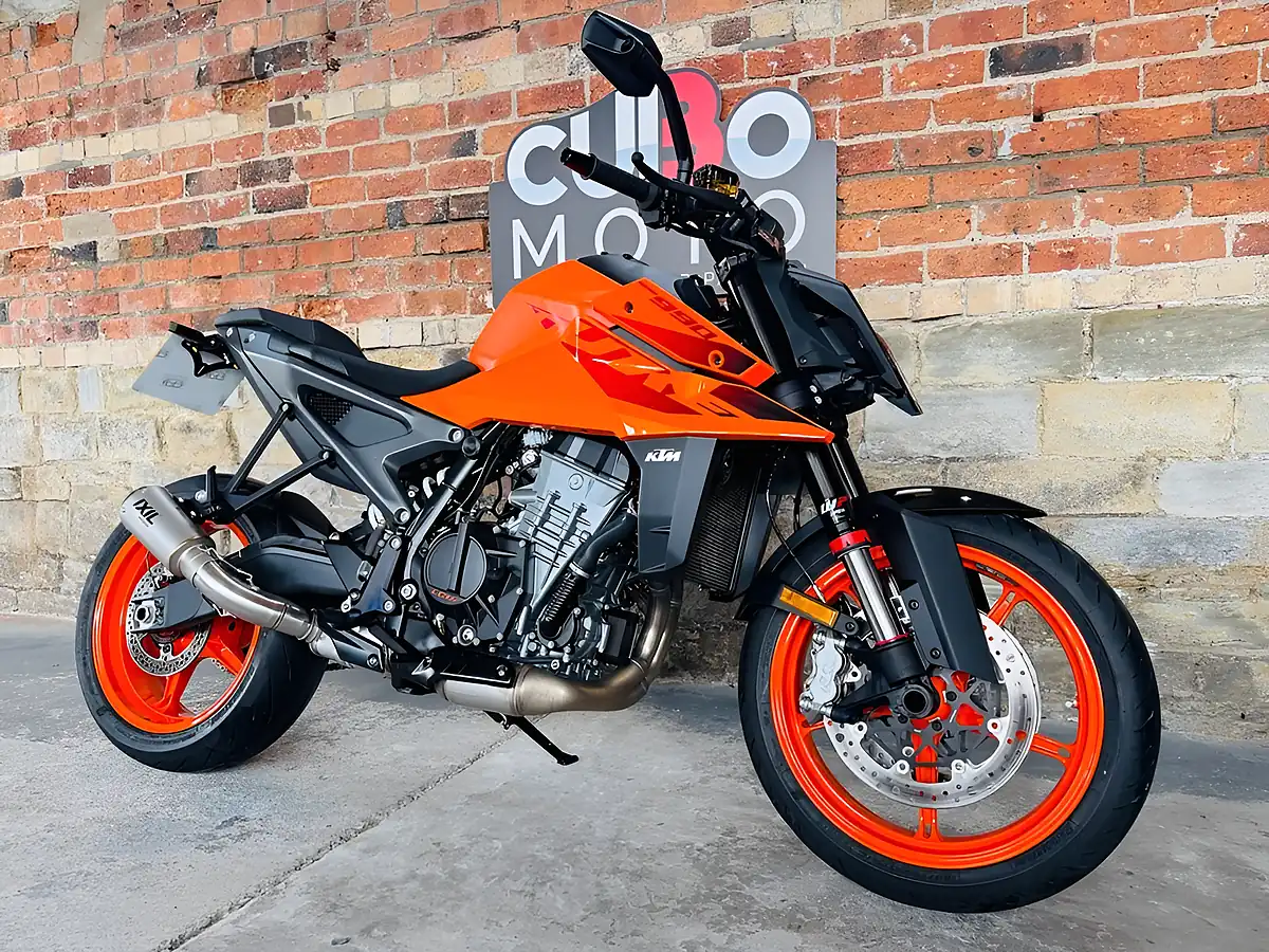 Used 2025 Ktm 990 Duke Orange - Interior and Exterior details 3