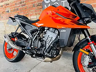 Used 2025 Ktm 990 Duke Orange - Interior and Exterior details 6