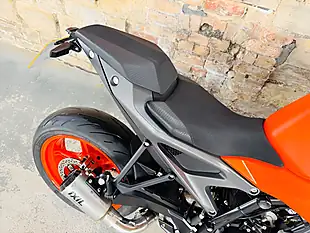 Used 2025 Ktm 990 Duke Orange - Interior and Exterior details 9