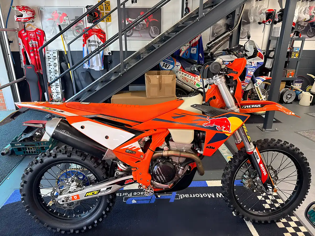 Used 2025 Ktm Exc-F Champion Edition Orange - Front View