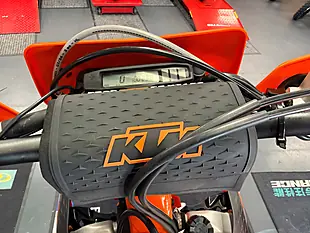 Used 2025 Ktm Exc-F Champion Edition Orange - Interior and Exterior details 14