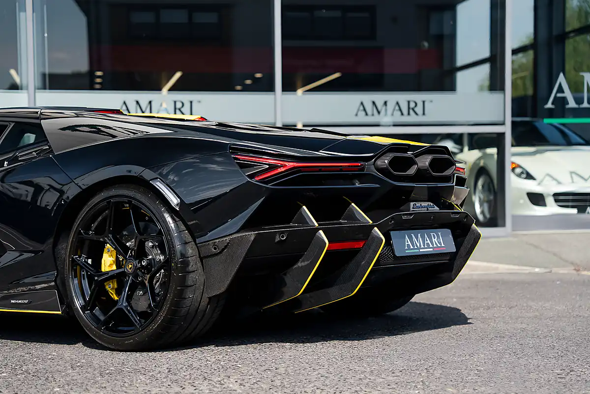 Used 2025 Lamborghini Revuelto S-a Nero Helene - Interior and Exterior details 10