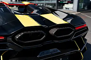Used 2025 Lamborghini Revuelto S-a Nero Helene - Interior and Exterior details 16