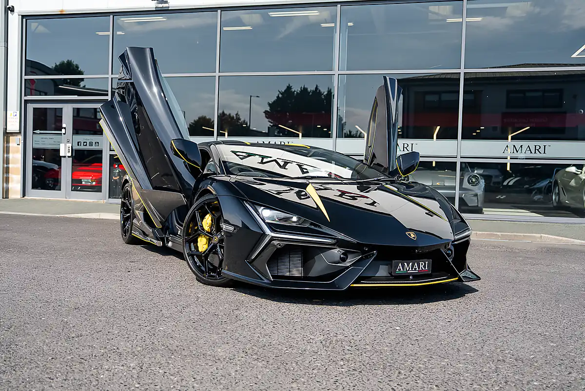 Used 2025 Lamborghini Revuelto S-a Nero Helene - Interior and Exterior details 18