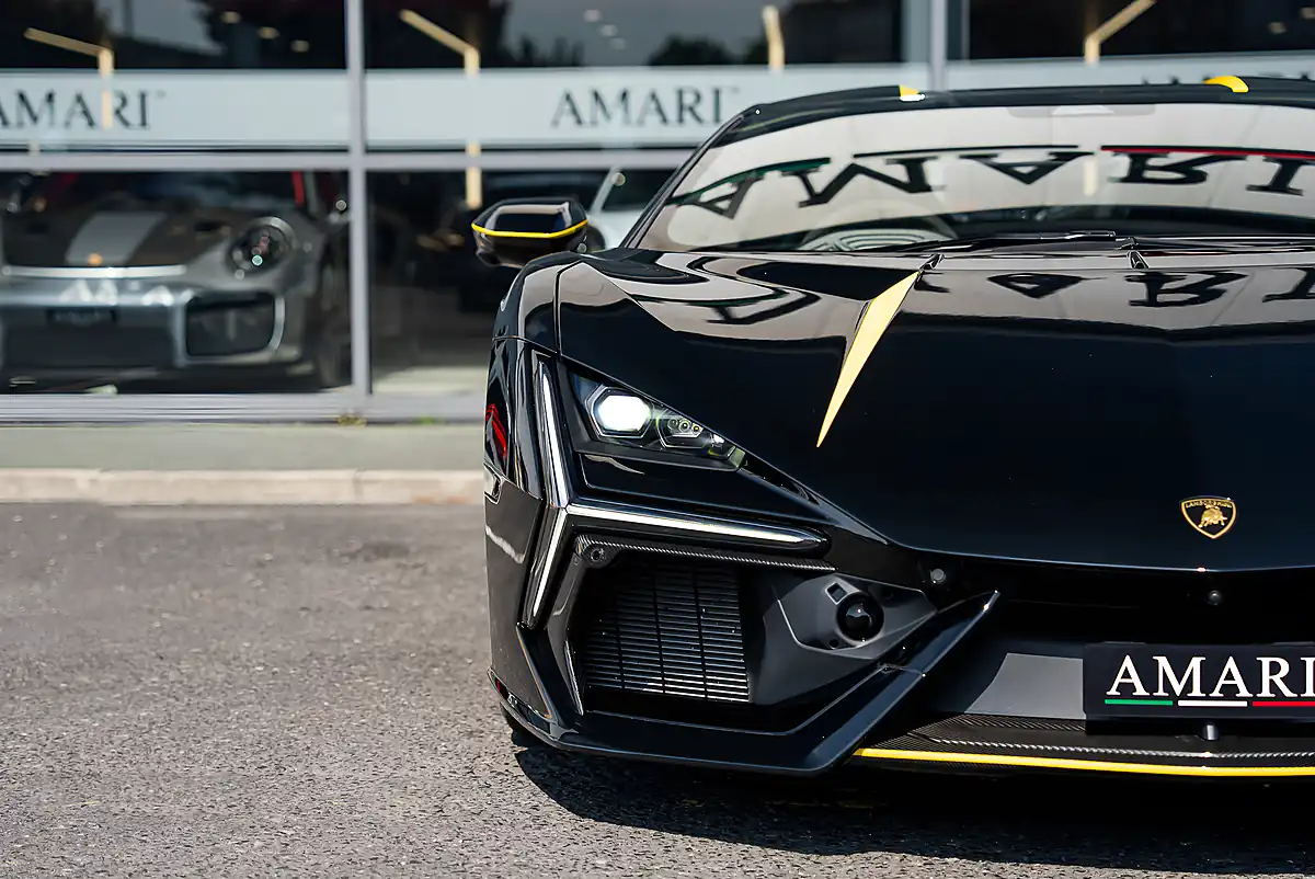 Used 2025 Lamborghini Revuelto S-a Nero Helene - Interior and Exterior details 6