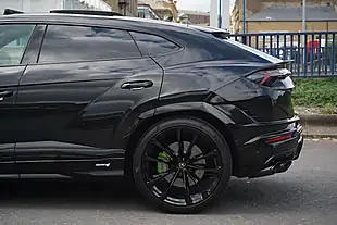 Used 2025 Lamborghini Urus S Black - Interior and Exterior details 9