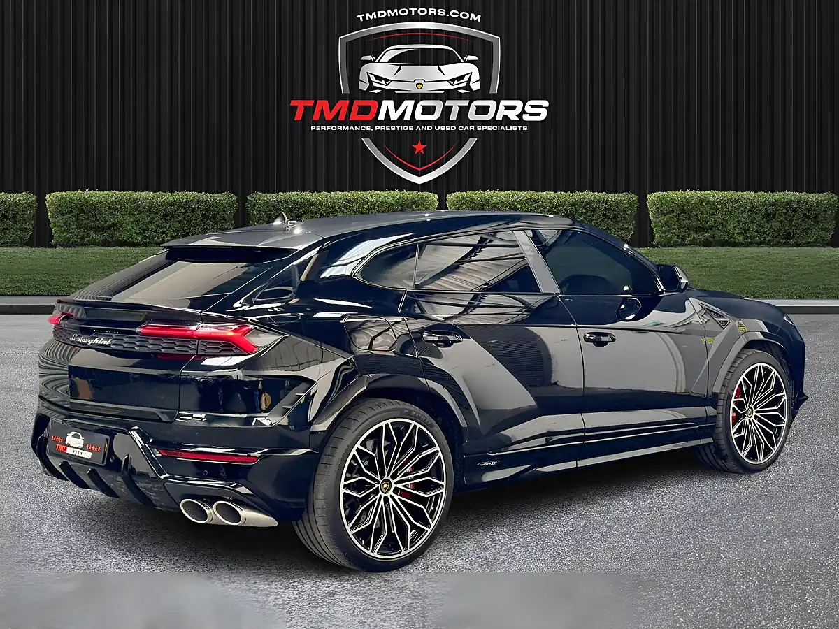 Used 2025 Lamborghini Urus Se Black - Interior and Exterior details 2