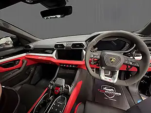 Used 2025 Lamborghini Urus Se Black - Interior and Exterior details 7