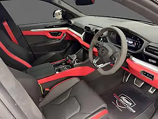 Used 2025 Lamborghini Urus Se Black - Interior and Exterior details 8