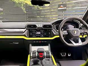 Used 2025 Lamborghini Urus Se Green - Interior and Exterior details 9