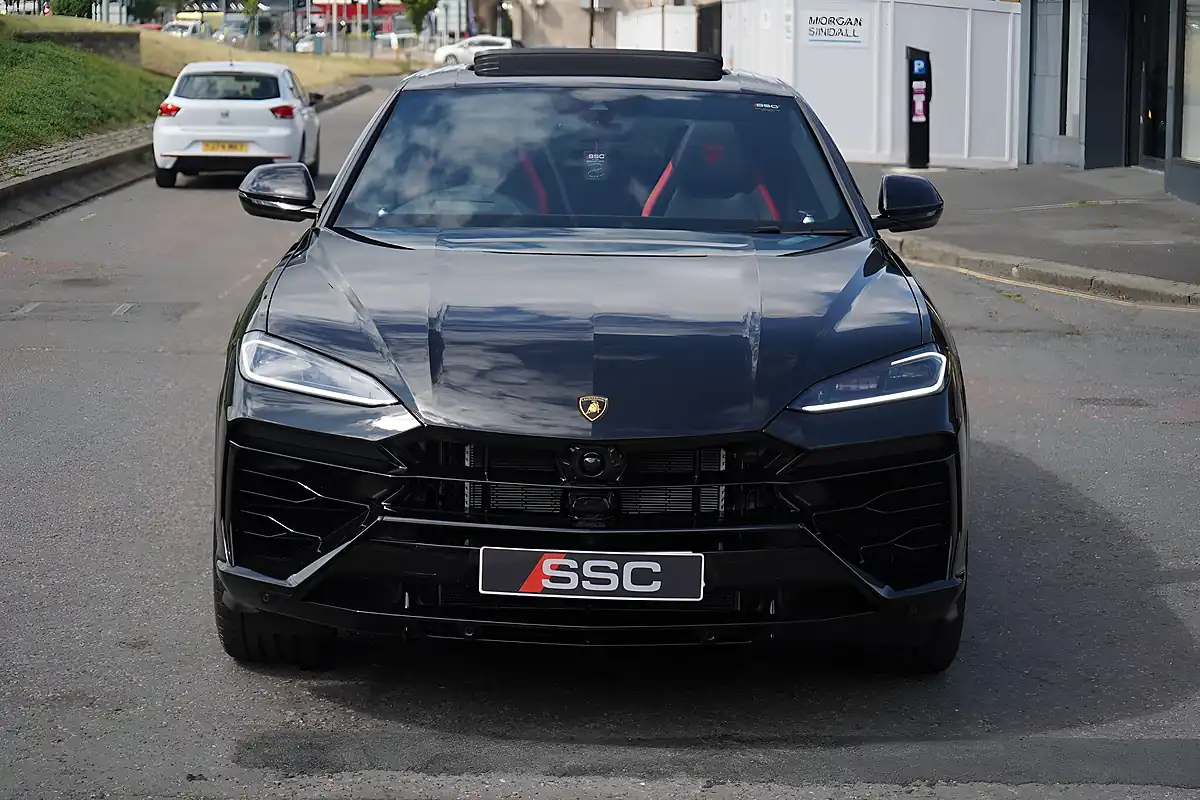 Used 2025 Lamborghini Urus Se Nero Helene (black) - Interior and Exterior details 5
