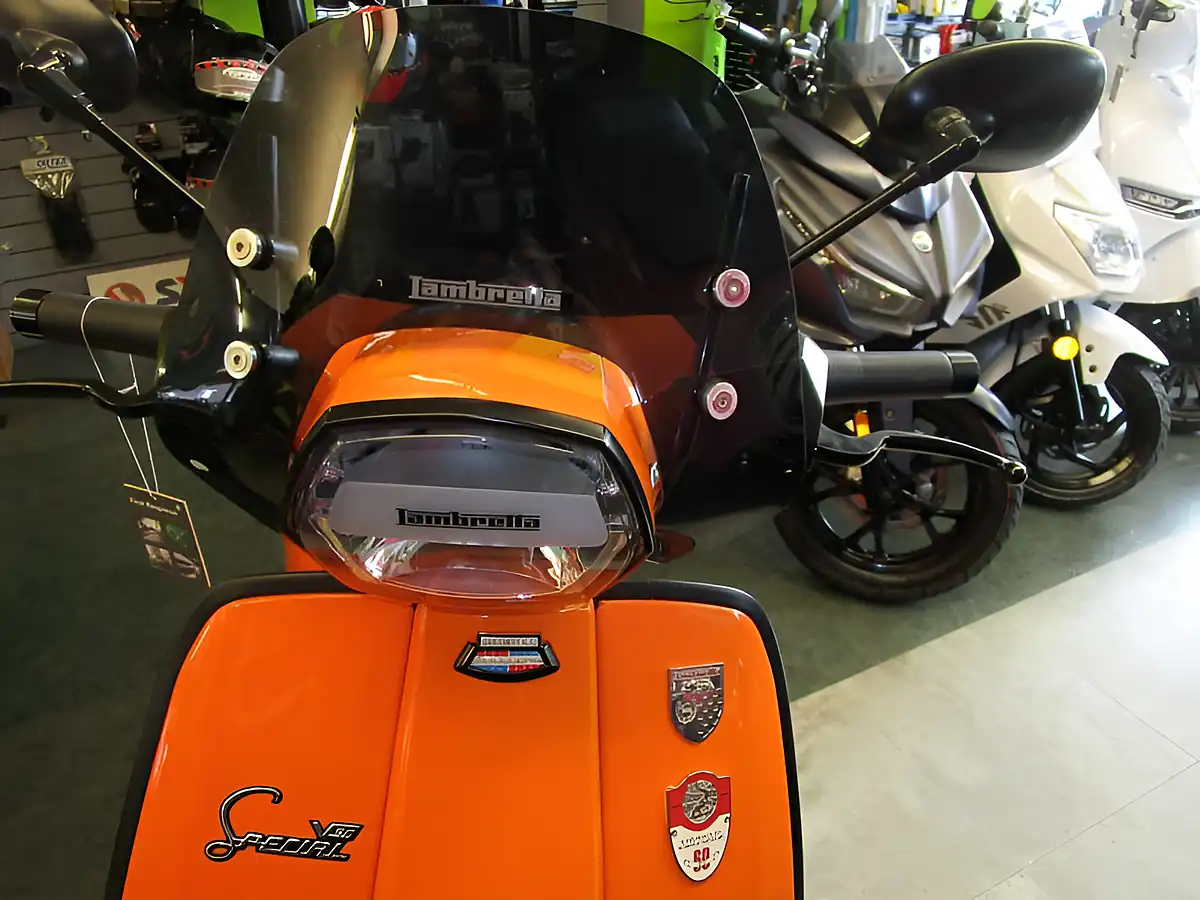 Used 2025 Lambretta V-50 Special Orange - Interior and Exterior details 11