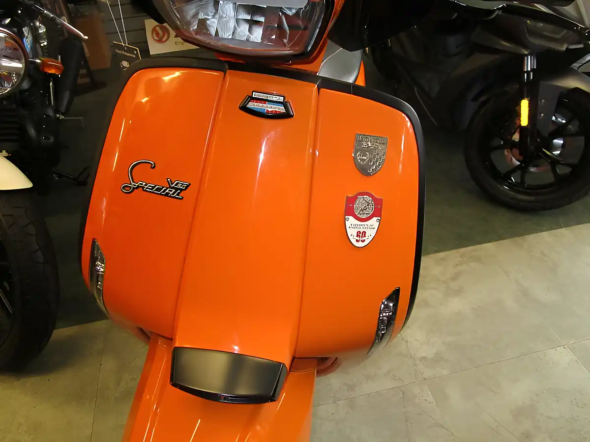 Used 2025 Lambretta V-50 Special Orange - Interior and Exterior details 12