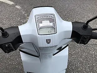 Used 2025 Lambretta X 125 White - Interior and Exterior details 10