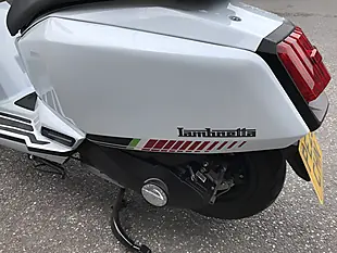 Used 2025 Lambretta X 125 White - Interior and Exterior details 8