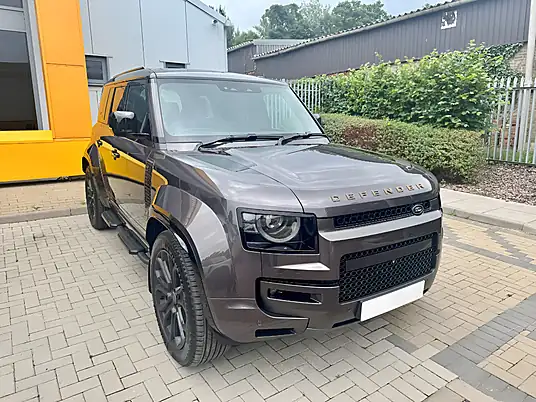 2025 Land Rover Defender 110 4.4P V8 MHEV