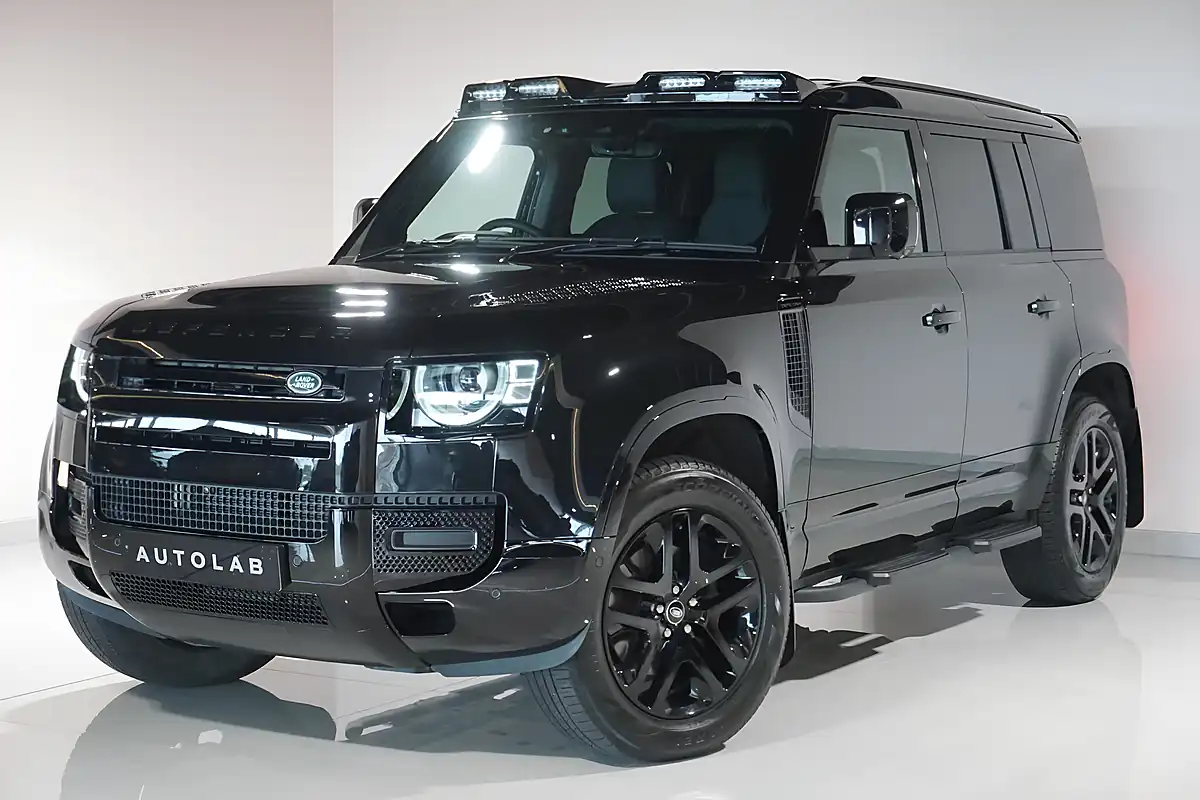 Used 2025 Land Rover Defender 110 S Hard Top Santorini Black - Interior and Exterior details 14