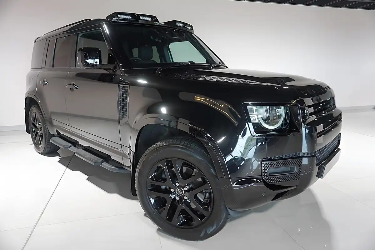 Used 2025 Land Rover Defender 110 S Hard Top Santorini Black - Interior and Exterior details 16