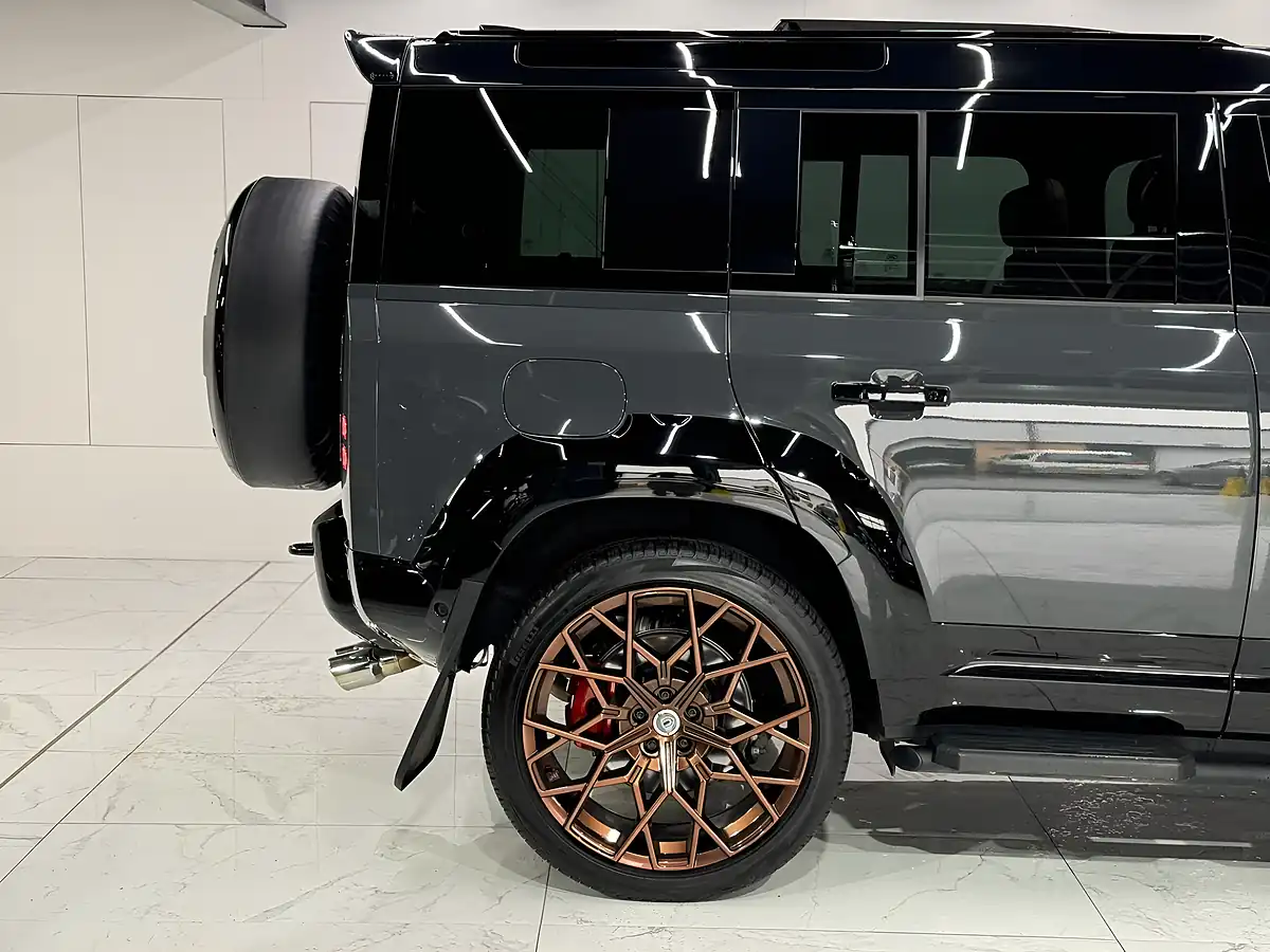 Used 2025 Land Rover Defender 110 X Black - Interior and Exterior details 12