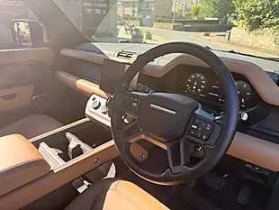 Used 2025 Land Rover Defender 110 X-Dynamic Hse Santorini Black - Interior and Exterior details 16