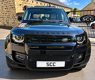Used 2025 Land Rover Defender 110 X-Dynamic Hse Santorini Black - Interior and Exterior details 3