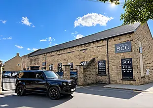 Used 2025 Land Rover Defender 110 X-Dynamic Hse Santorini Black - Interior and Exterior details 9