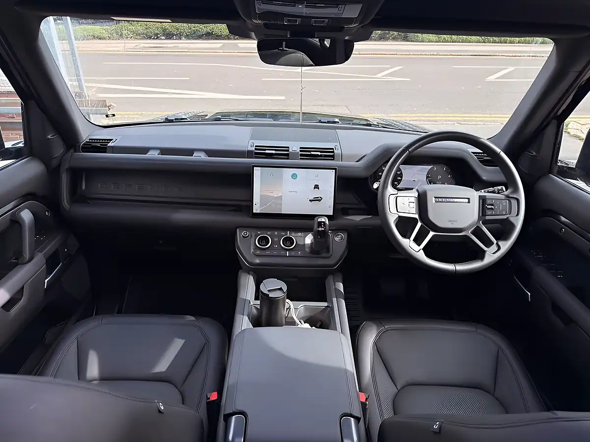 Used 2025 Land Rover Defender 110 X-Dynamic Se Black - Interior and Exterior details 12